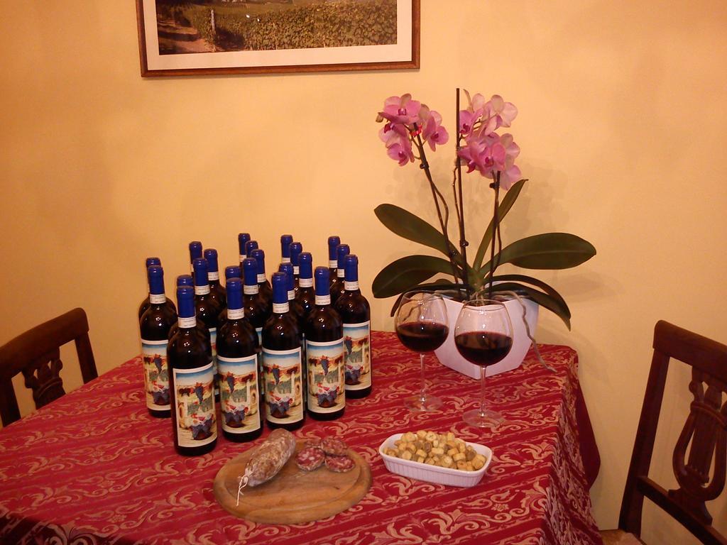 Villa Goccia Di Vino La Morra Exterior photo